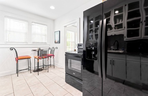 Albemarle House | Perfect Albemarle Getaway Steps From Main Street!