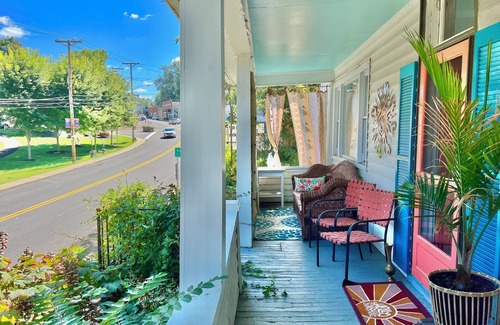 Fayetteville House | Perfect Basecamp! 3b/3bath Historic Downtown 🏡