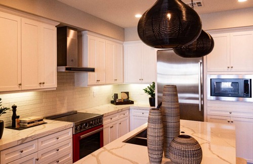 Townsite House | Perfect Beach Getaway Just Steps to the Ocean! (CDC Safe)