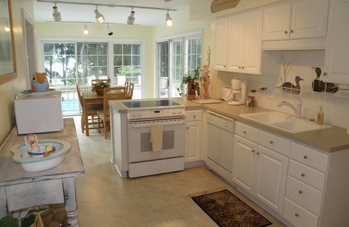 Whitehall House | Perfect Beach House Retreat for Your Family Vacation