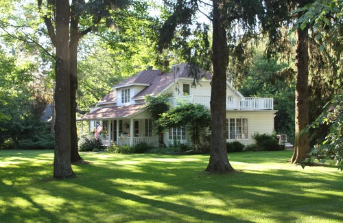 Whitehall House | Perfect Beach House Retreat for Your Family Vacation
