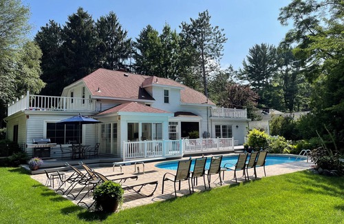 Whitehall House | Perfect Beach House Retreat for Your Family Vacation