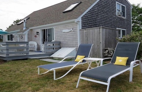 Chatham House | Perfect beach house to spend your summer days in!
