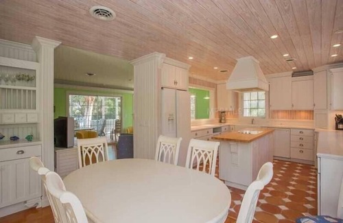 Englewood House | Perfect Beach House, Waterfront on Lemon Bay ; Walk To Private Gulf Beach.