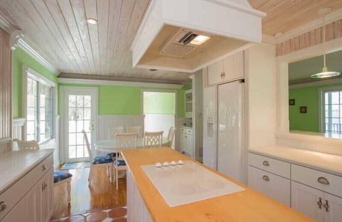 Englewood House | Perfect Beach House, Waterfront on Lemon Bay ; Walk To Private Gulf Beach.