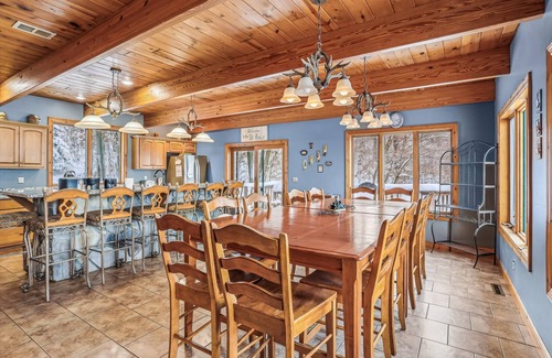 Timberline House | Perfect & beautiful location to gather family and friends for any occasion!