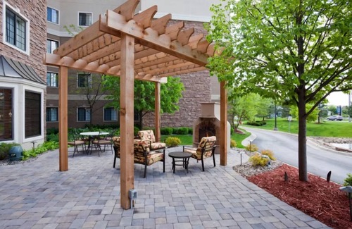 West Bloomington House | Perfect Business Traveler Room with Complimentary Breakfast