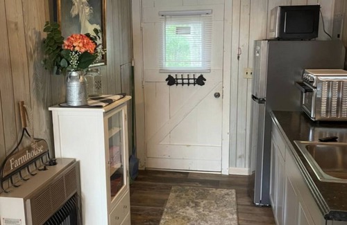 Jamestown Cabin | Perfect cabin centrally located to Big South Fork and Pickett Park. SXS FRIENDLY