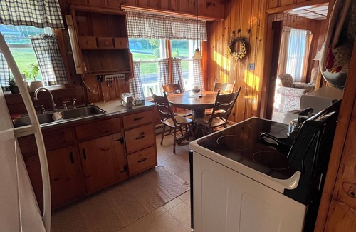 Mattawana House | Perfect charming 3-bedroom home to enjoy outdoor activities .