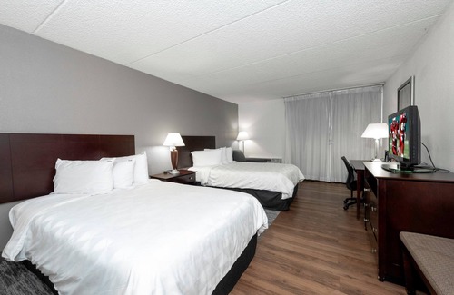 Carteret Hotel | Perfect Choice For Your Family Vacation! 2 Budget-friendly Units, Free Parking!