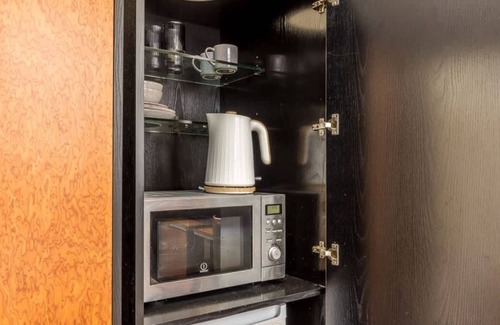 Auckland Central Business District Apartment | Perfect City Pad Summ