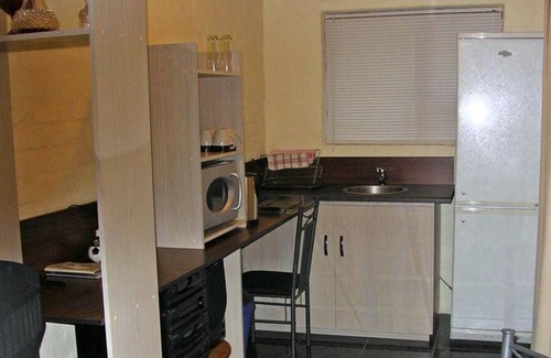 Caledon Cottage | Perfect cottage for a couple or a family with full DSTV and braai room.