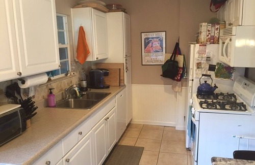 Old Towne House | Perfect Cottage For A Disneyland, Newport Beach, Or Chapman University Escape