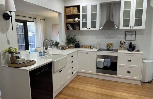 Bacchus Marsh Cottage | Perfect Country Escape.