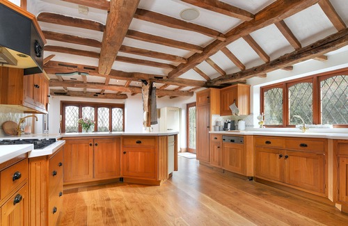 Stafford Cottage | Perfect Country Cottage for large groups