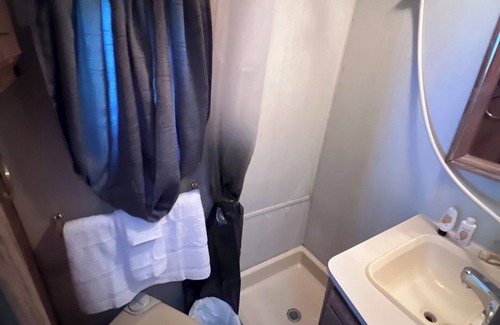 Corbin House | Perfect Couples Retreat: Cozy Camper near Hiking, Beach, Fishing, and More!"