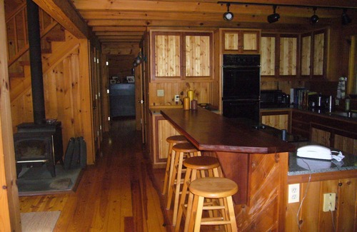 Lake Hill House | Perfect dream log house on creek with waterfalls, shorter stay for friends