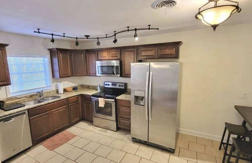 Biloxi House | Perfect extended stay!