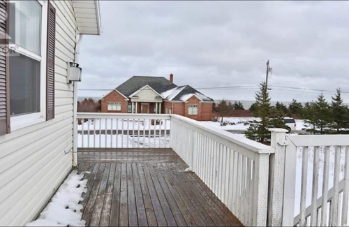 North Rustico House | Perfect family beach house 4 bed, 1.5 bath, full laundry, walk to the beach