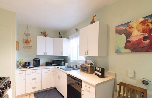 Nob Hill House | Perfect family friendly home in Nob Hill