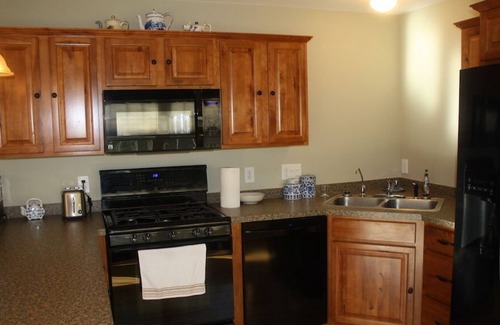 Freedom House | Perfect family getaway on Lake Ossipee In the Mountain View community