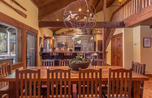Tahoma House | Perfect Family Getaway With A/C - Location! Location!