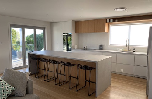 Torbay House | Perfect family holiday, pool, spa, 200m to beach