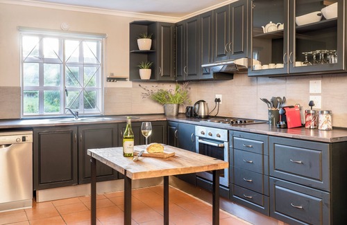 Stellenbosch House | Perfect family home to relax with private wood fired hot-tub and magical views