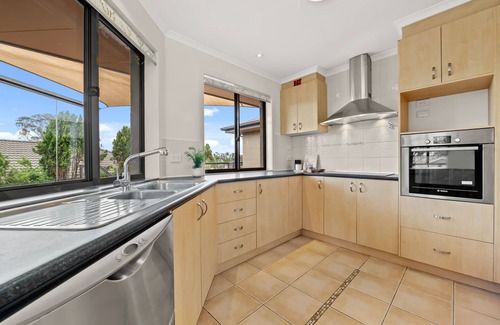Amaroo House | Perfect family home! Free WiFi, Netflix