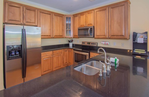 Bonito Boathouses House | Perfect Family Charleston Style Home | Golf Course & Cart | Guest Cards Included