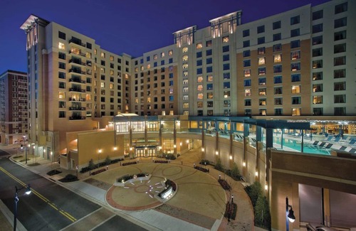 Oxon Hill Apartment | Perfect Family Vacation at Club Wyndham National Harbor
