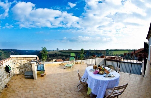 Arielli House | PERFECT FAMILY VACATION HOME OR PRIVATE ROMANTIC GETAWAY