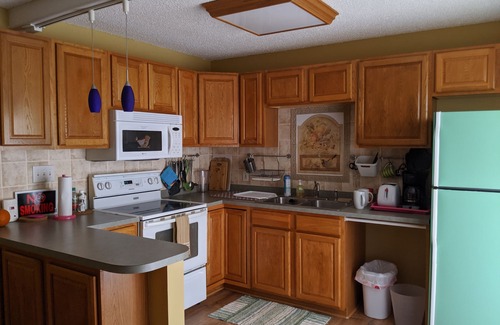 Interchange Square House | Perfect Florida Townhouse & Close To The Beach