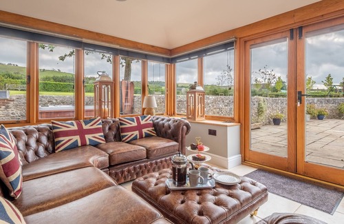 Sydling St Nicholas House | Perfect for a large family or friends gathering for special celebrations and holidays, Ham Farm has