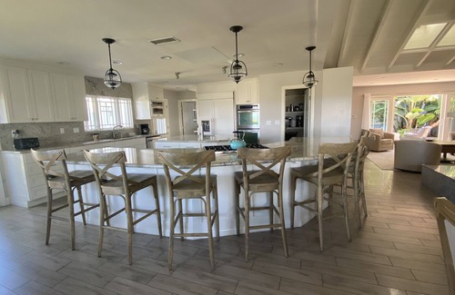 La Jolla Shores House | Perfect for 2 or 3 Families. Unobstructed Park and Ocean Views. Steps to Sand.