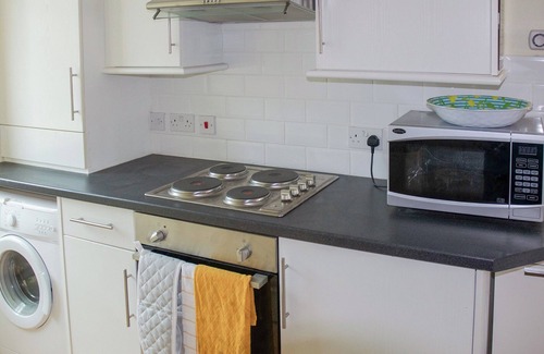 Ryde Cottage | Perfect for a family of four.