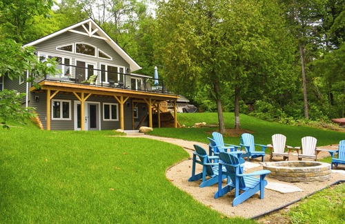 Dorset Cottage | Perfect for Family: Sandy Beach Pet Friendly Firepit Fireplace Sunset Views