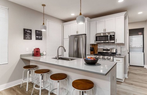 Livingston Park House | Perfect for companies!
