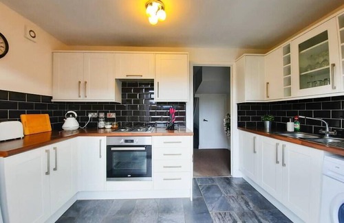 Rossington House | Perfect for Contractors Business & Leisure Travel