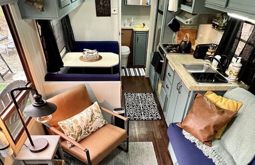 Bitely House | Perfect for couples, small families, and everyone looking to simply get away.