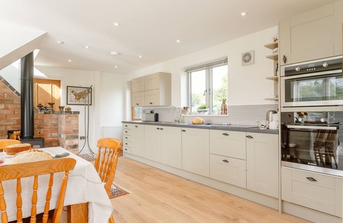 Birlingham Cottage | PERFECT FOR EASTER BREAK..WALKS,GARDENS.