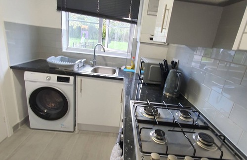 West Thurrock House | Perfect for family getaways! Home away from Home