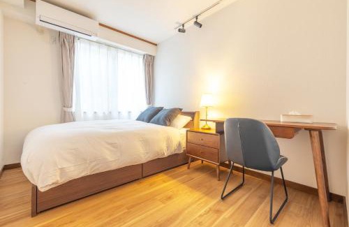 Sumida Villa | Perfect for Families and Groups Spacious 197m2 Home with 8 BR & 3 BA Up to 15 ppl in Ryogoku with Parking and 3 Stations