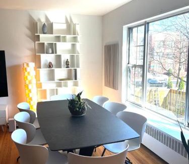 Del Ray House | Perfect For Families That Want To Be Close To Dc