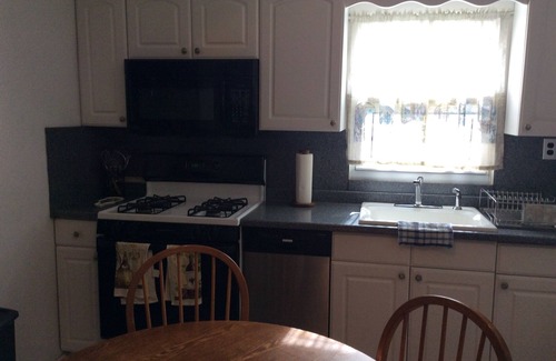 Holliswood House | Perfect for families or business travelers looking lfor extended stay in NYC.