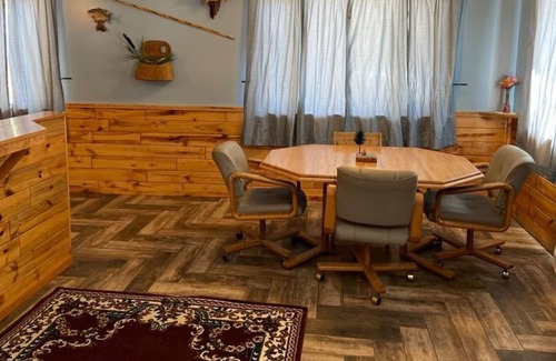 Bayfield Apartment | Perfect for families! Wifi hard wired into each cabin, fireplace, full kitchen.