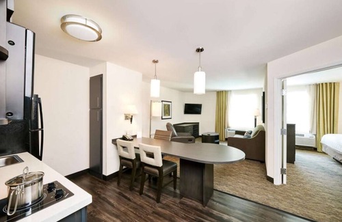 Brentwood House | Perfect for Groups! 4 Units with Full Kitchens, Pets are Welcome!