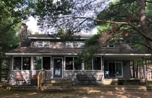 Higgins Lake House | Perfect for large groups of family and friends!