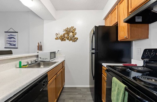 Park Central Apartment | PERFECT FOR LONG STAYS! CENTRAL DFW