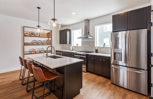 Layton House | Perfect for multiple families, close to Lagoon and everything!